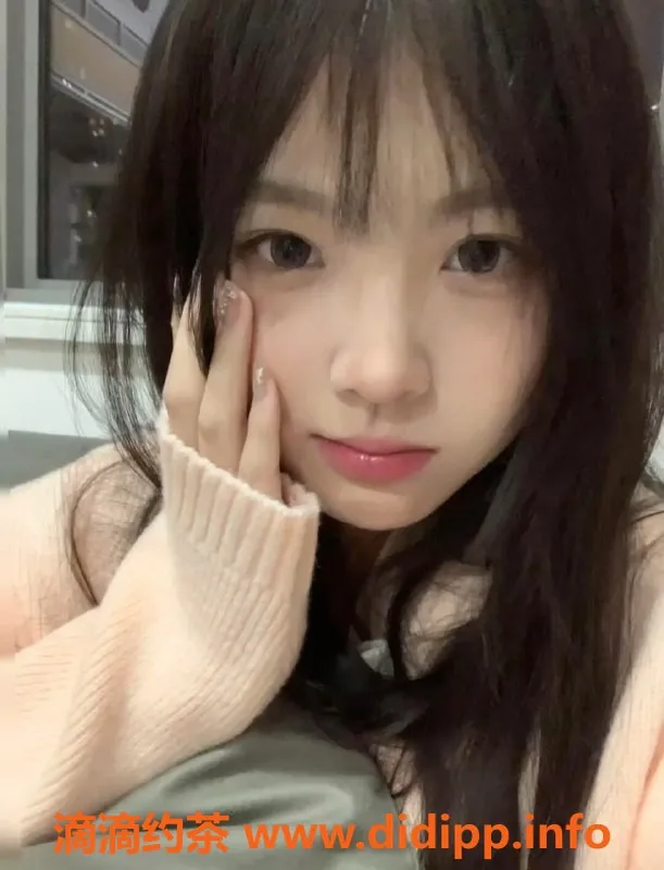 无锡楼凤-锡山区小洁，07年高颜值，45kg陪浴服务