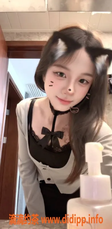 深圳楼凤-龙华小思，1000元体验嫩妹情趣服务