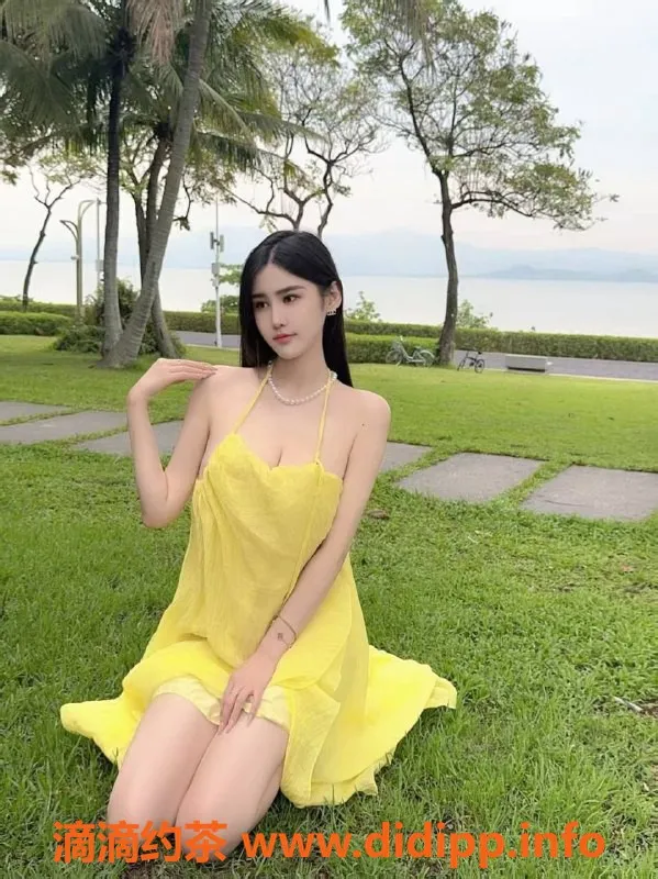 深圳楼凤-福田宝儿，身材火辣的车模，2600P私密体验