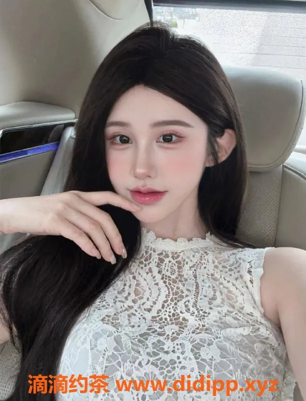 深圳楼凤资源信息,福田雨彤，娇小美女，1000P舌吻按摩服务