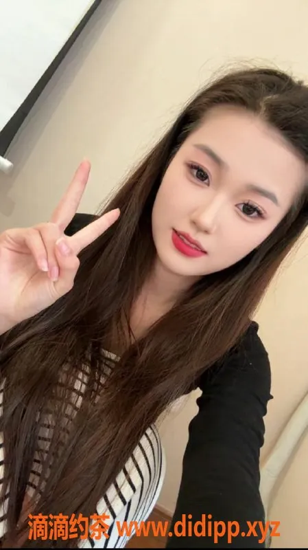 成都外围-成华区18岁贵州妹儿，身高165，苗条身材推荐