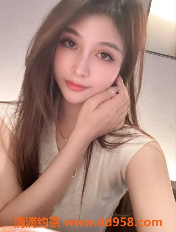 深圳楼凤-福田妞妞，1100P超值服务，深喉制服