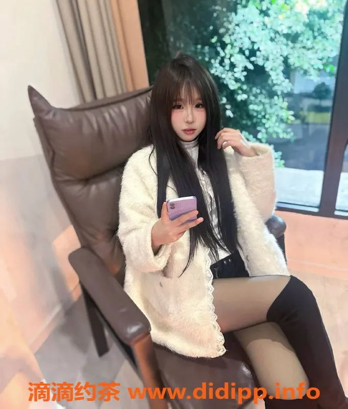 扬州楼凤-扬州邗江冰冰，18岁嫩妹期待你的到来！