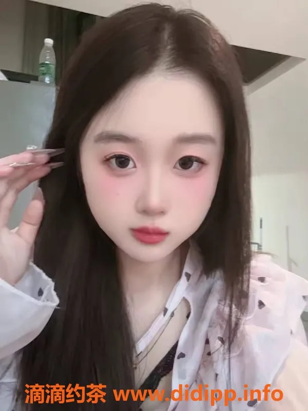 成都楼凤资源信息,成华区倩倩，身材火辣的嫩妹，6P服务等你体验