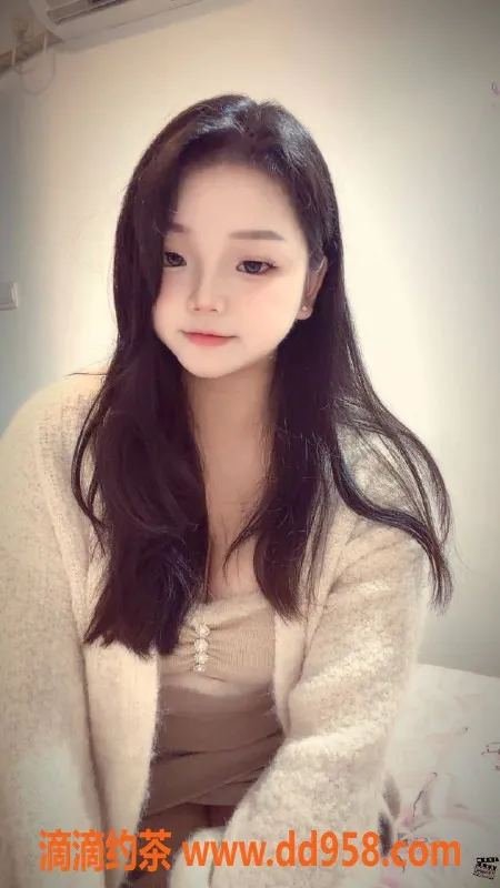 深圳楼凤-宝安丹丹，700起，双向服务，嫩妹体验不容错过！