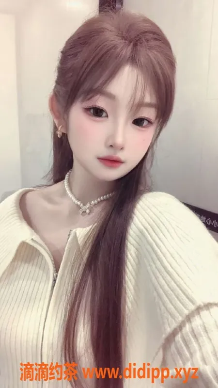 无锡楼凤资源信息,梁溪区白小纯，高颜值大学生，身高170，奶茶价格2200P