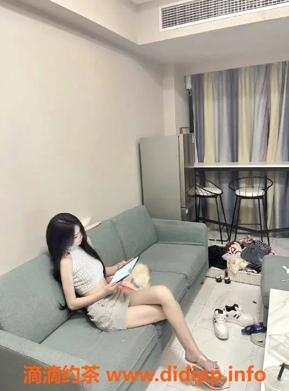 深圳楼凤资源信息,龙华甜甜 1200元激情爱爱无套服务