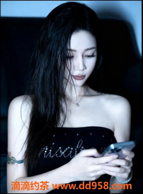 潍坊楼凤-高新区十七，160cm，99斤，22岁，1000元服务