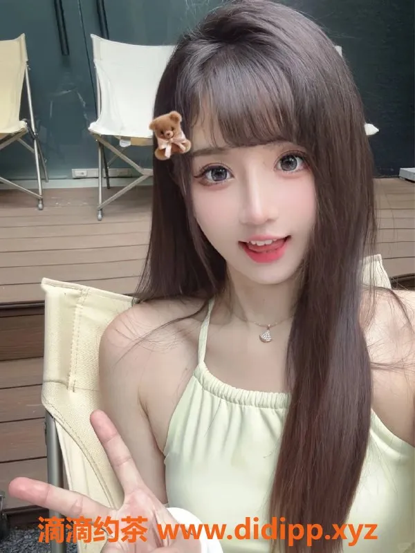 深圳楼凤资源信息,南山甜甜，1500起，六九鸳鸯浴诱惑