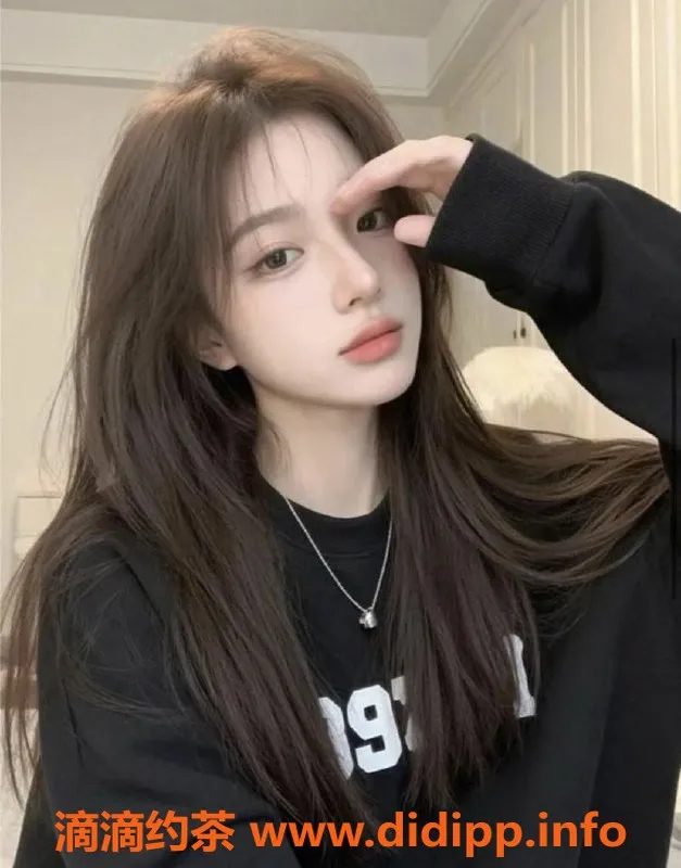 无锡楼凤-锡山超嫩少女，清纯服务多样