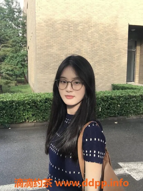 湛江楼凤-糖糖，甜美诱惑，体验绝佳服务