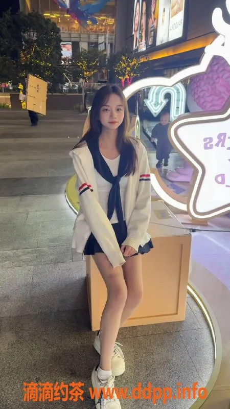 深圳楼凤-龙华小思，1000元/次，专业服务等你体验