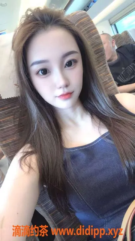 广州楼凤-顺德区安妮 166高 C罩杯 御姐服务700起