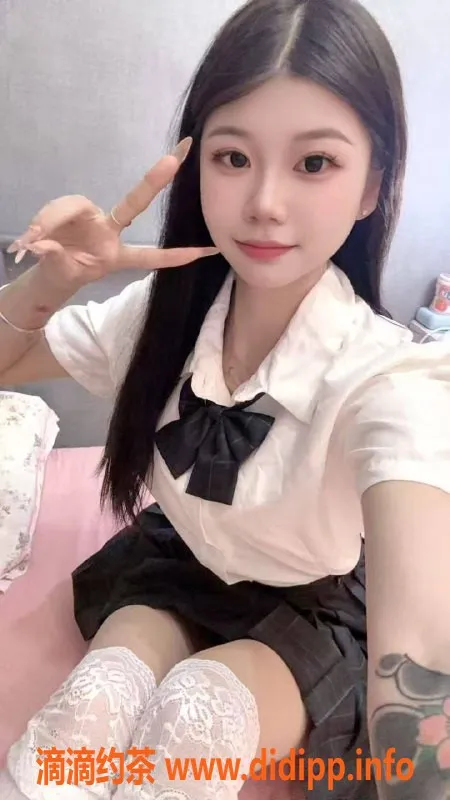 北京楼凤-朝阳三元桥糖粒，167cm、99斤白肤纹身美女