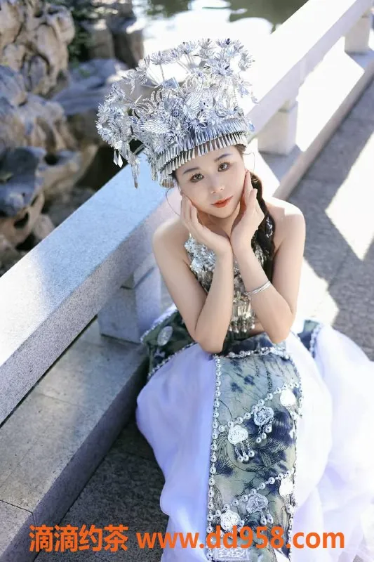 扬州楼凤资源信息,扬州邗江娜可，颜值高，服务棒，称心体验