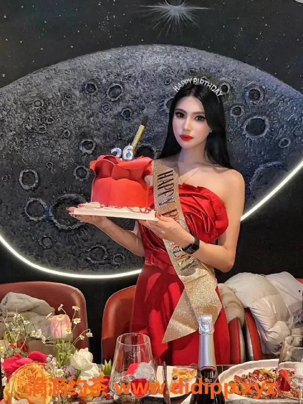 深圳楼凤-福田娜娜长腿制服诱惑，900P体验