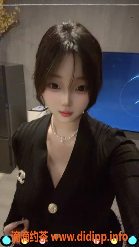 深圳楼凤-罗湖嫩妹依依，800元起，舌吻服务