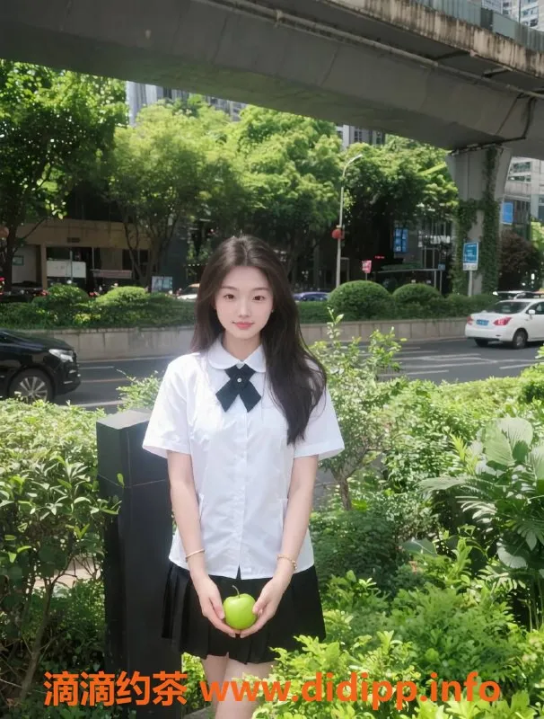 中山楼凤-东区19岁洛一，B罩杯，600元/小时