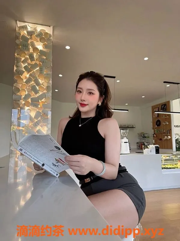 深圳楼凤-福田闪闪，1200P大波美女，激情服务等你来体验！