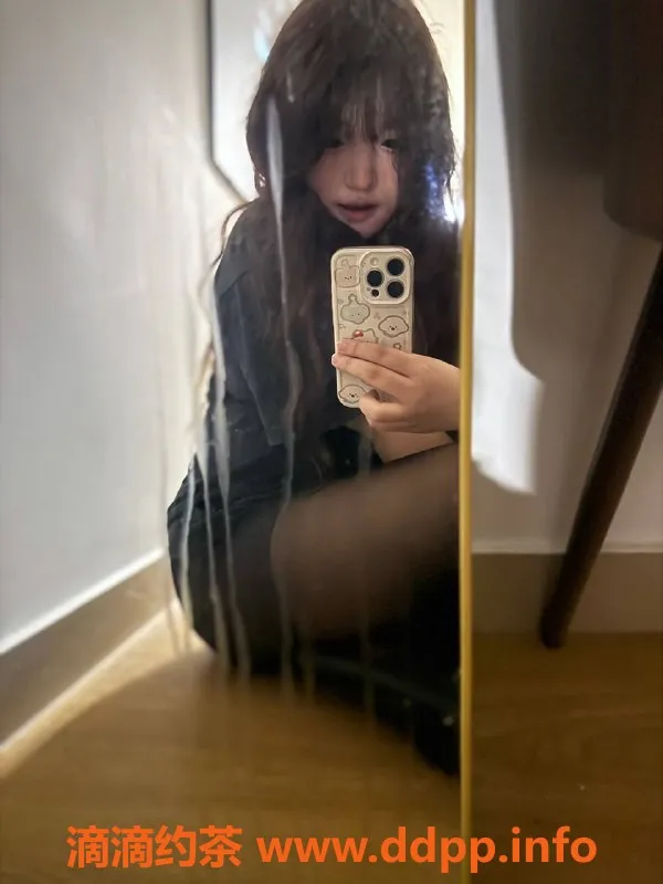 深圳楼凤-宝安kk，嫩妹舌吻服务仅需700p