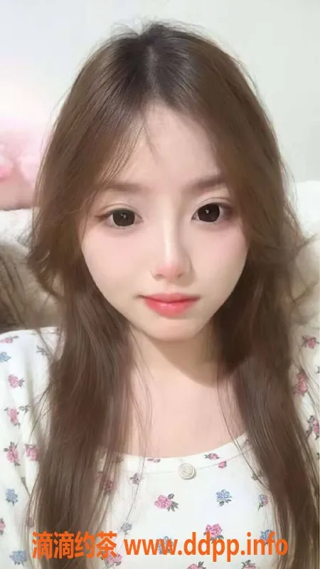 北京楼凤-石景山燕子，20岁165cm微胖美少女，茶费1K