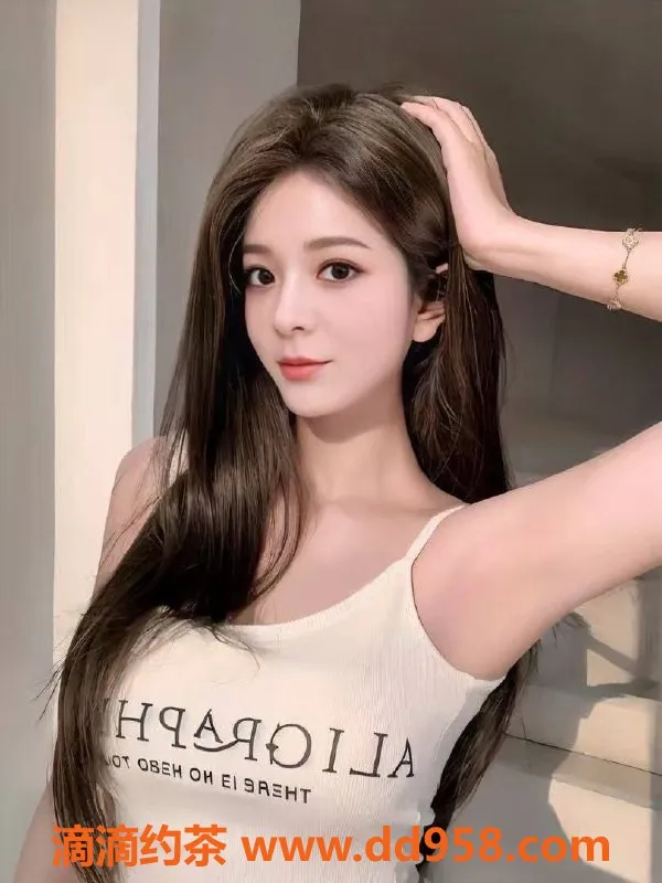 北京楼凤-朝阳小洋人，24岁164-C，专业调情服务