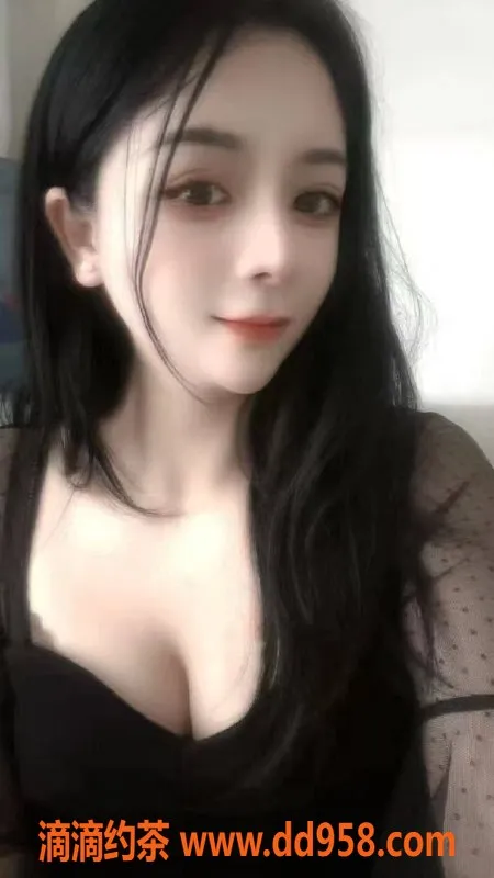 北京楼凤-朝阳小洋人，24岁164-C，专业调情服务