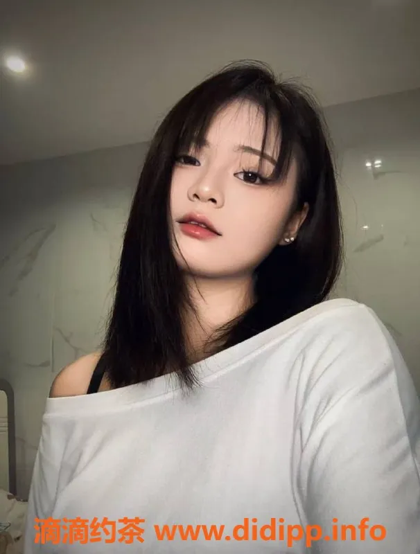 广州楼凤-番禺御姐欣欣，超值600p/1200p服务