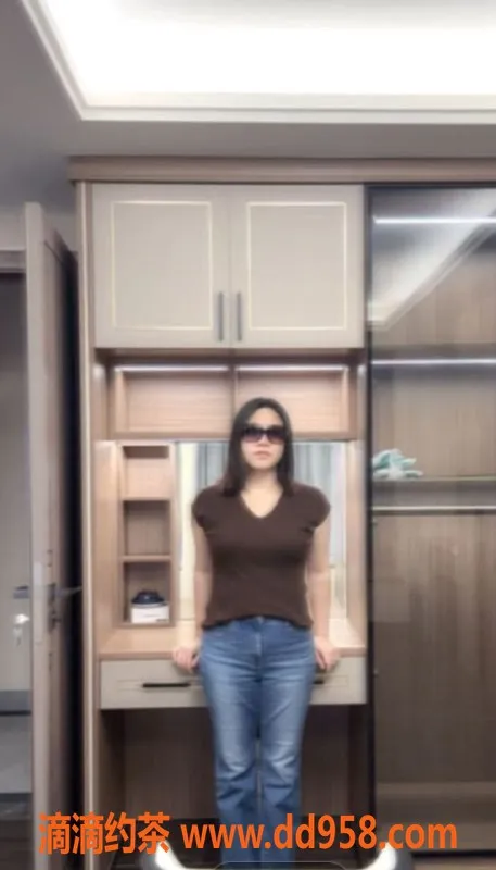 广州楼凤-天河34岁大奶姐姐史素艳，服务丰富