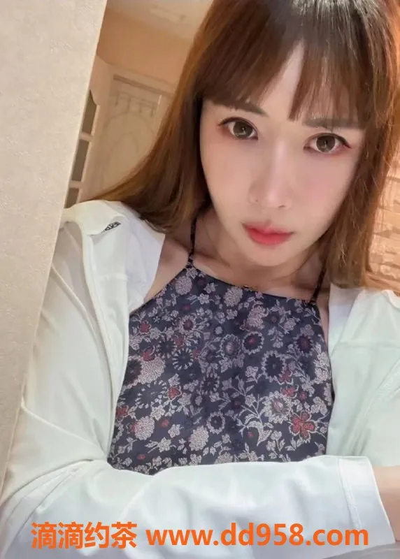 广州楼凤-广州天河小V，700元体验超值服务