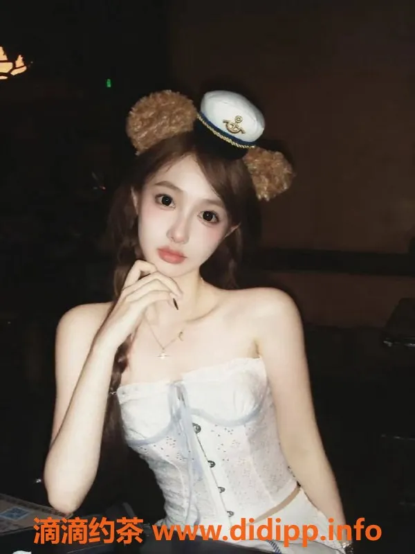 广州楼凤-广州天河芷兰，1600元体验，身材火辣