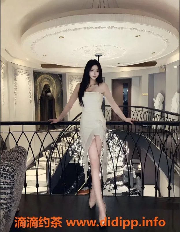 无锡楼凤-惠山区高颜值CC，170cm/45kg，专业陪浴服务