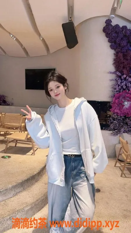 常州楼凤资源信息,常州欣然，20岁167cm，90斤B罩杯高端服务