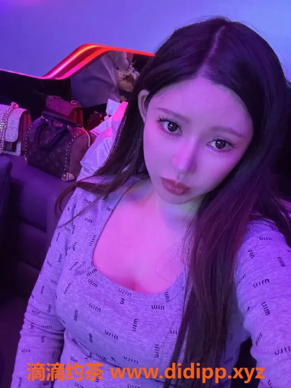 深圳楼凤资源信息,福田乔伊伊，999P，69、舌吻服务等你来体验！