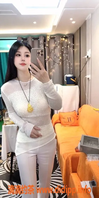 深圳楼凤资源信息,福田晴方，900P深喉制服69服务等你来体验