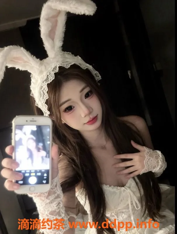 昆明楼凤-官渡区嫩妹朵拉，700P服务尽享调情魅力