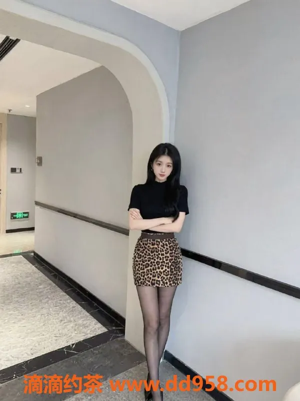 中山楼凤-西区艺名柒柒 20岁 B罩杯 热门服务680起