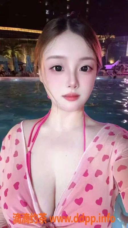 北京楼凤-石景山燕子，20岁165cm微胖妹子，茶费1K