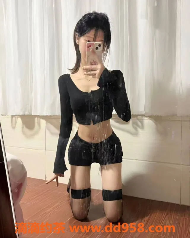 广州楼凤-天河小宝贝，超值700元嫩妹体验