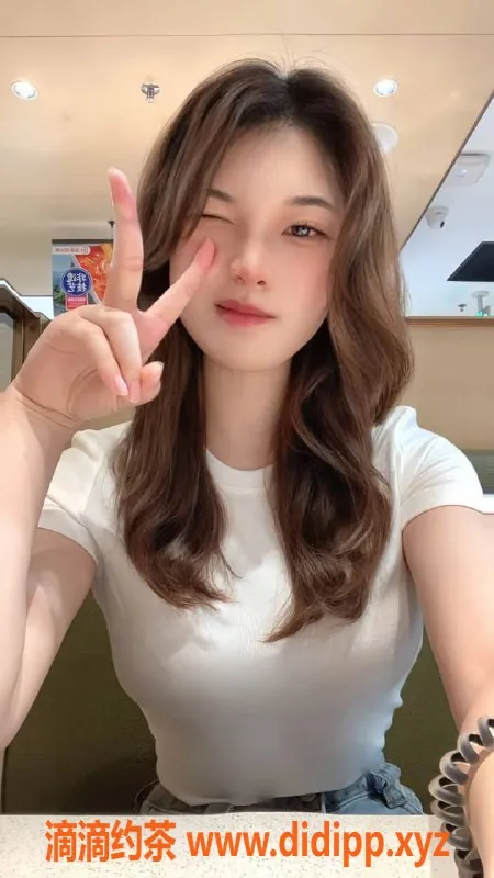 杭州楼凤-重庆海棠，166cm D罩杯，贴心服务