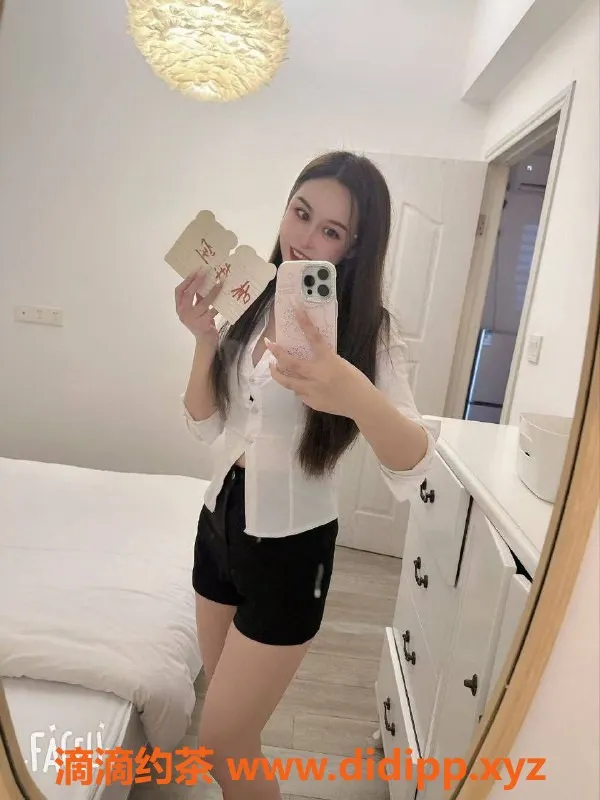 广州楼凤-海珠靓颖，500元蛇吻服务等你体验