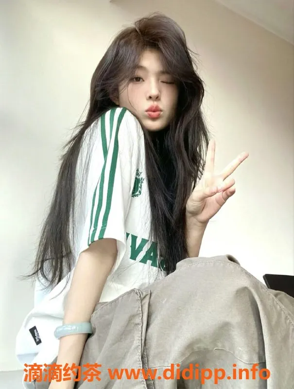 东莞楼凤资源信息,东莞热情女孩雅雯，颜值与身材俱佳