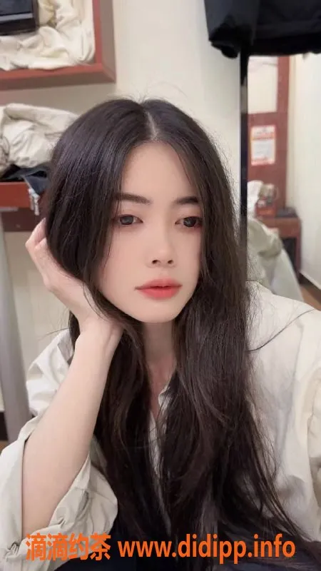 东莞楼凤-大朗真真，3600元真心服务，真不错哦！