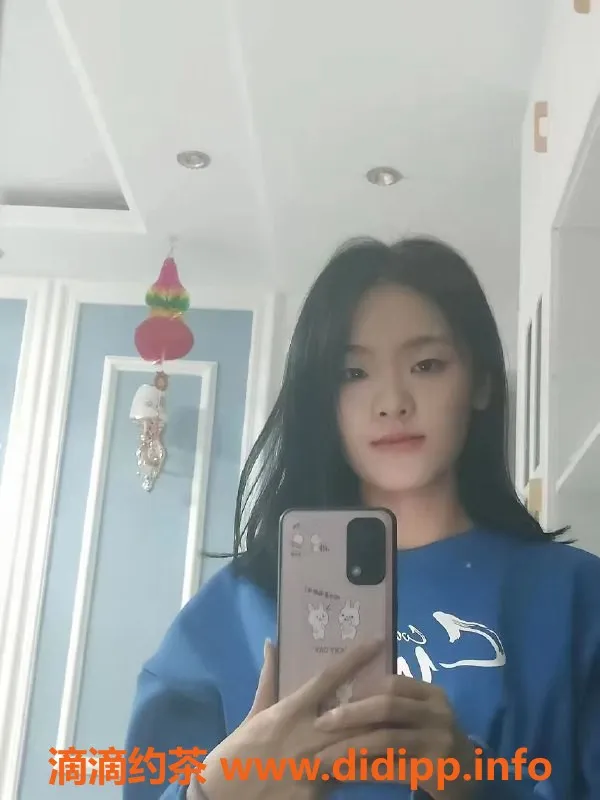 成都楼凤-成都小宝，150身高，65体重，超值500元体验