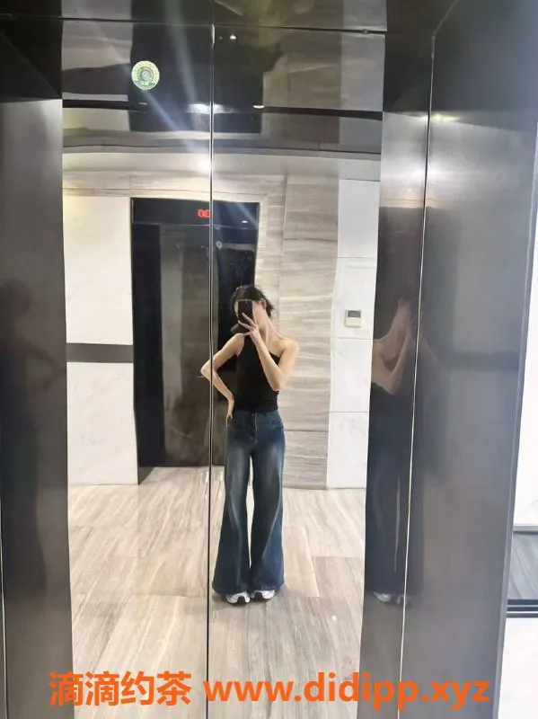 深圳楼凤-宝安果茶，600元私密服务，情趣制服等你体验！