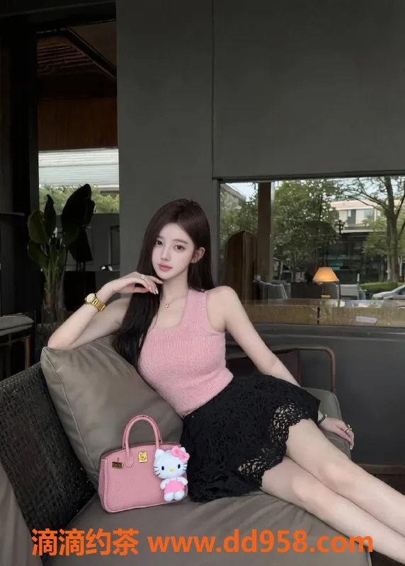 深圳楼凤-福田媛媛酱，巨乳网红，1600元起