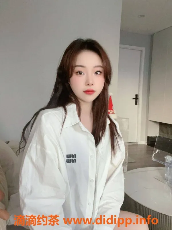 上海楼凤资源信息,上海南方女孩小奶酪，165cm天然36C，超甜体验