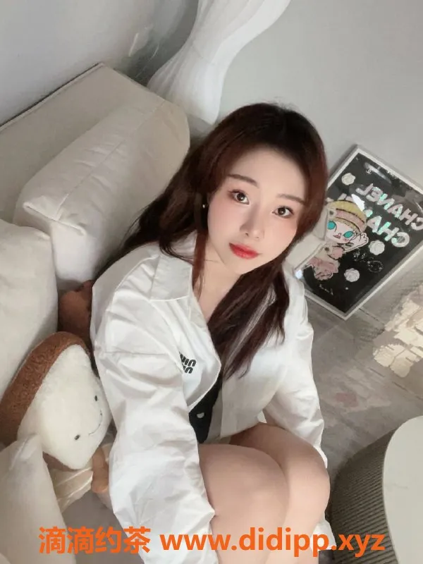 上海楼凤-上海南方女孩小奶酪，165cm天然36C，超甜体验