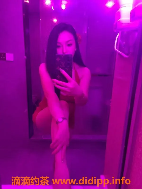 重庆spa会所-九龙坡18岁清纯妹子C罩杯家庭SPA服务