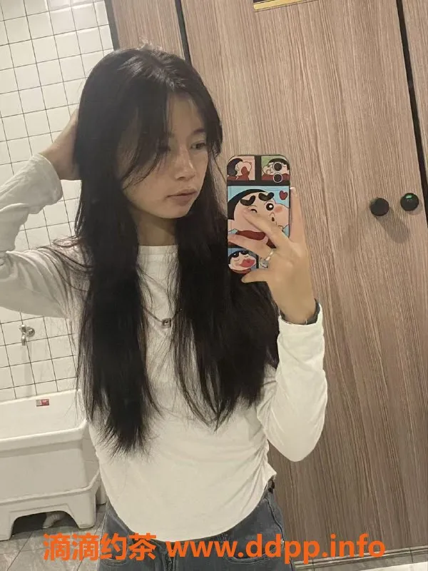 重庆spa会所-九龙坡18岁清纯妹子C罩杯家庭SPA服务